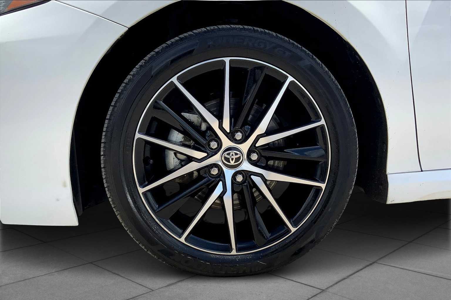 2024 Toyota Camry SE photo 10