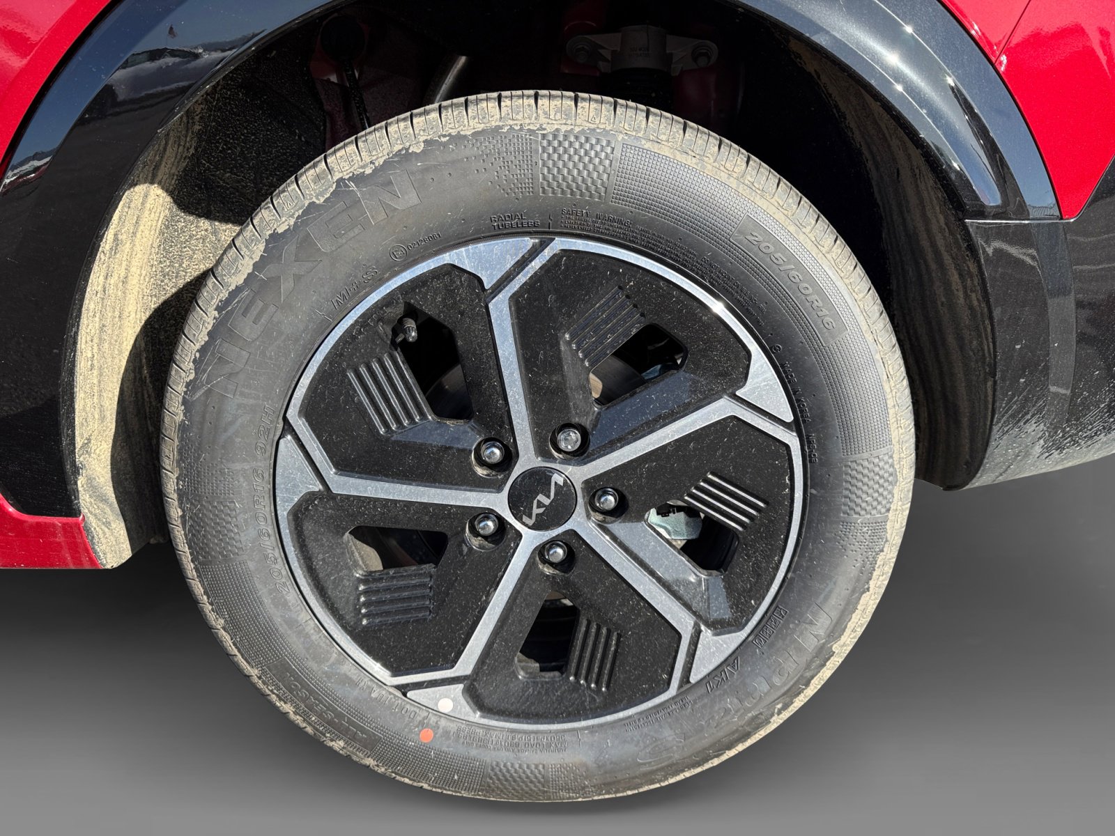 2025 Kia Niro SX photo 9