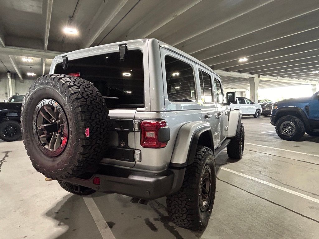 2024 Jeep Wrangler Rubicon 392 photo 3
