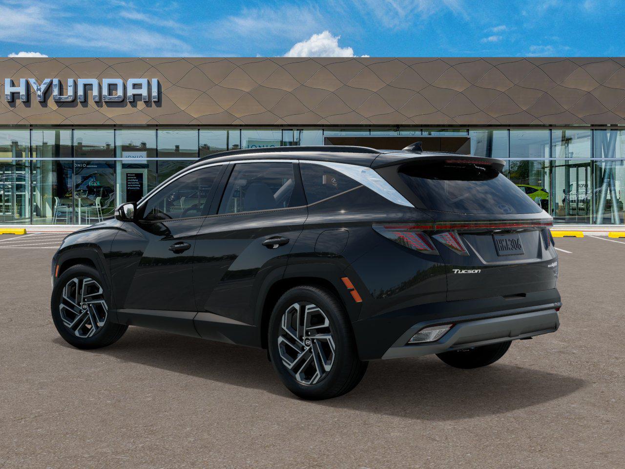 2025 Hyundai Tucson Hybrid Limited photo 3