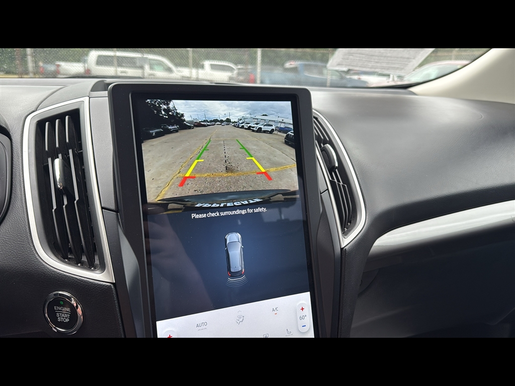 2023 Ford Edge SEL photo 19
