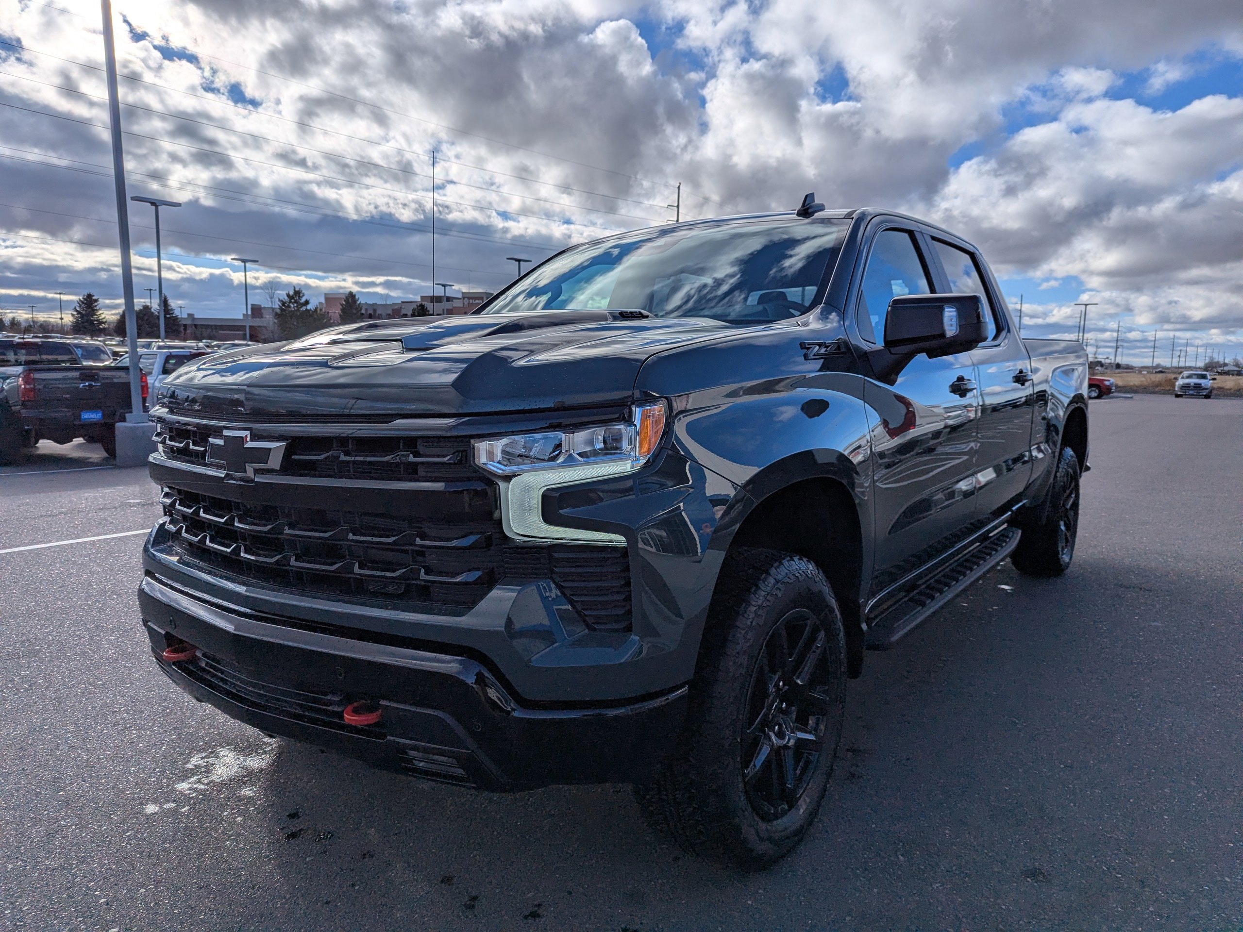 2026 Chevrolet Silverado 1500 LT Trail Boss photo 2