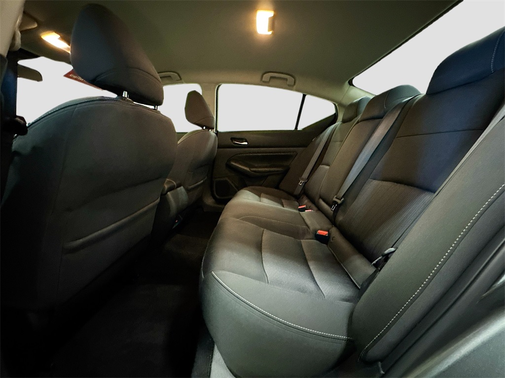 2020 Nissan Altima 2.5 S photo 13