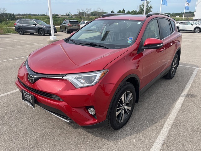2017 Toyota RAV4 XLE photo 18