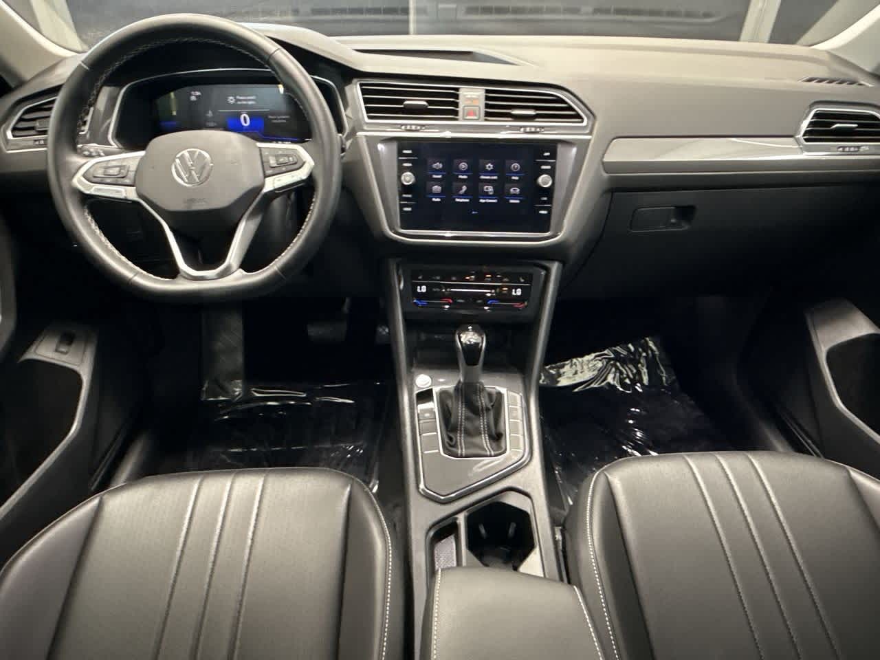 2024 Volkswagen Tiguan SE Wolfsburg Edition photo 23