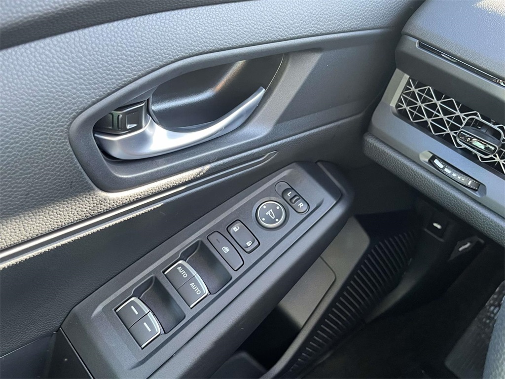 2025 Honda Accord 1.5T LX photo 23