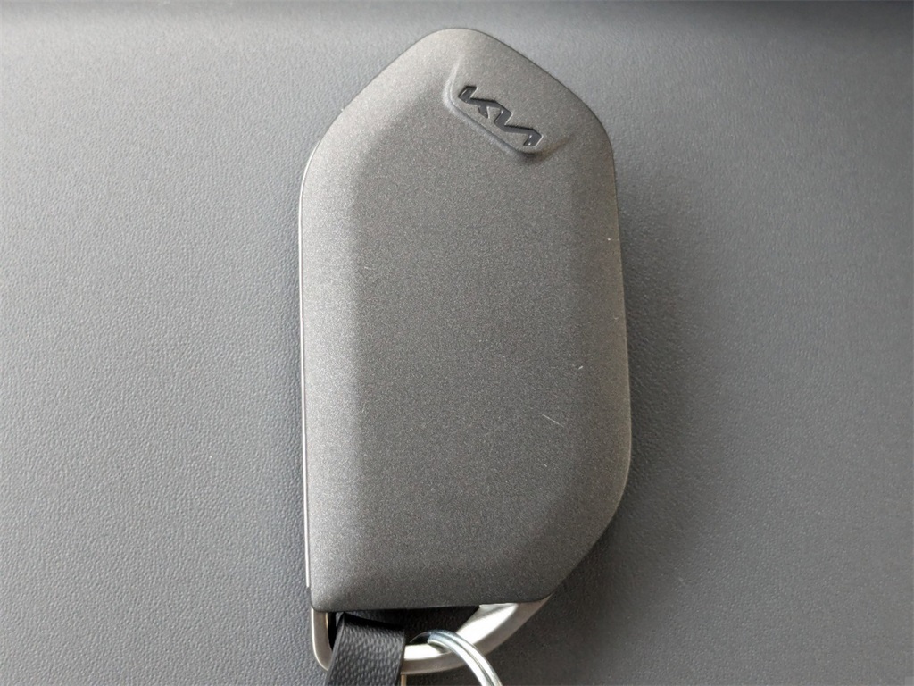 2025 Kia K4 EX photo 26