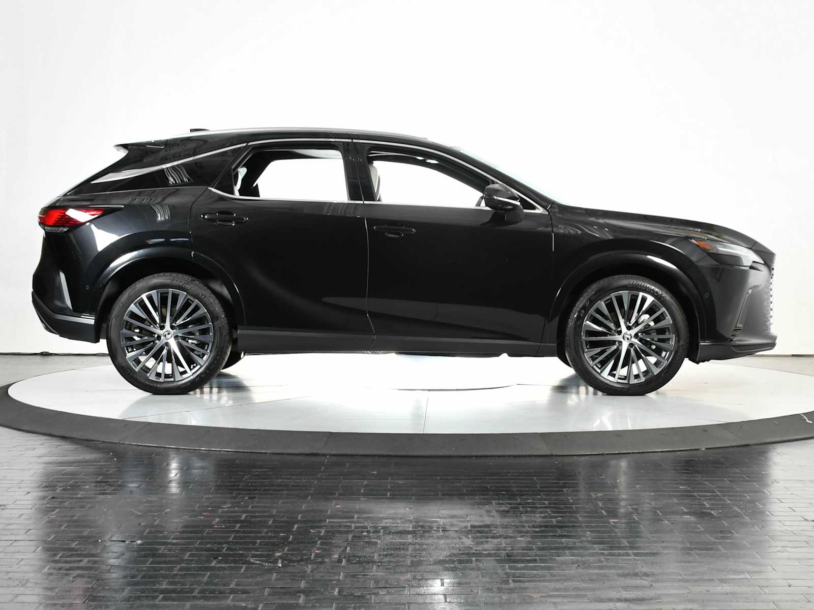 2024 Lexus RX Premium photo 6