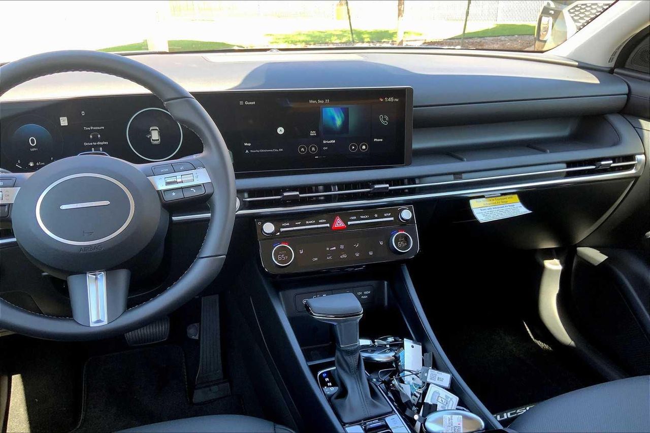 2026 Hyundai Tucson SEL Convenience photo 6