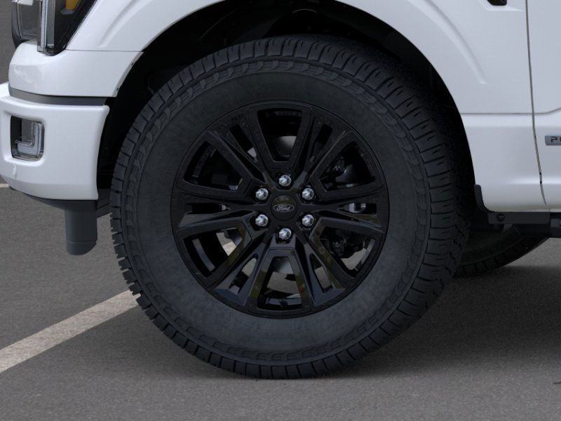 2025 Ford F-150 Platinum photo 17