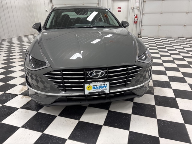 Used 2023 Hyundai Sonata SE with VIN KMHL24JAXPA257253 for sale in Rochester, Minnesota