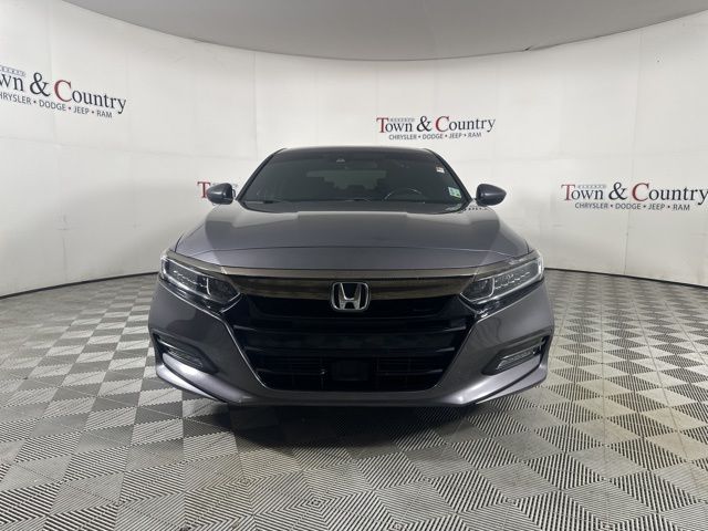 1HGCV1F35KA162744