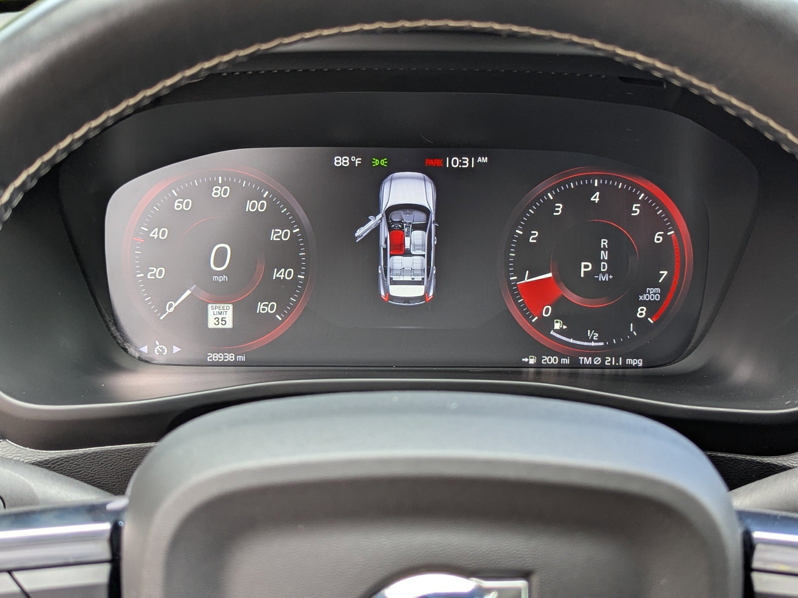 2021 Volvo XC40 R-Design photo 29