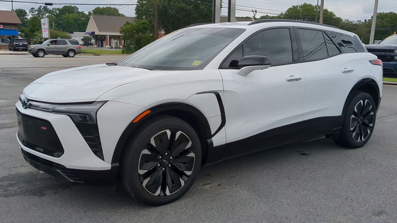 2024 Chevrolet Blazer EV RS photo 32