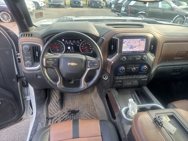 Used 2022 White Chevrolet High Country image 21