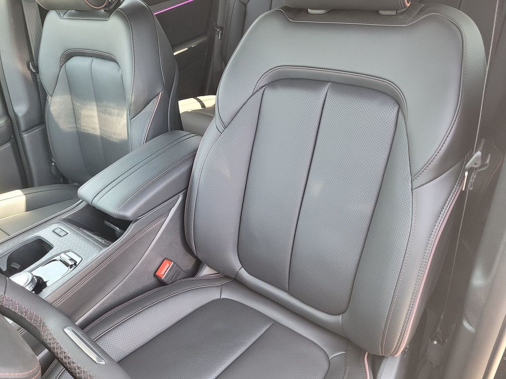 2025 Jeep Wagoneer S Launch Edition photo 8