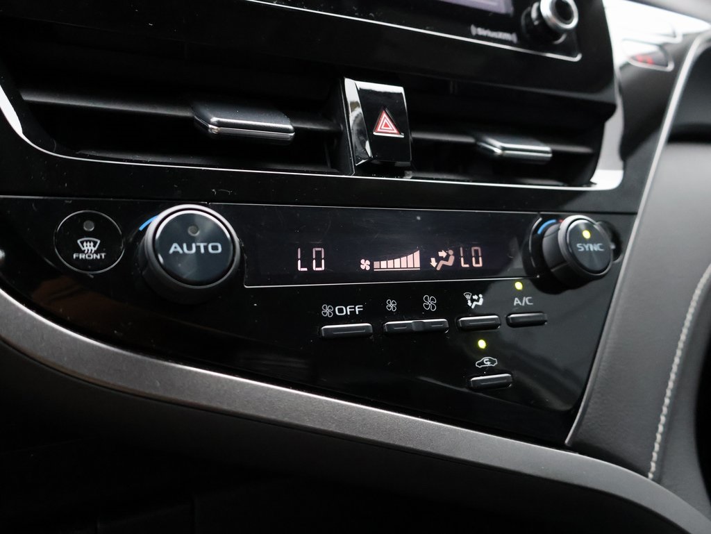 2024 Toyota Camry SE photo 33