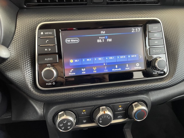 2024 Nissan Kicks S photo 12