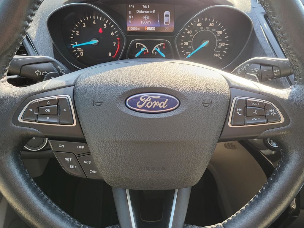 2017 Ford Escape Titanium photo 31