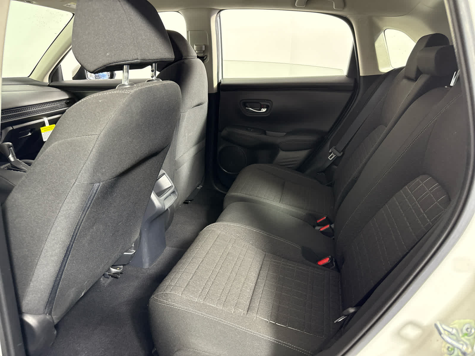 2025 Honda HR-V LX photo 17