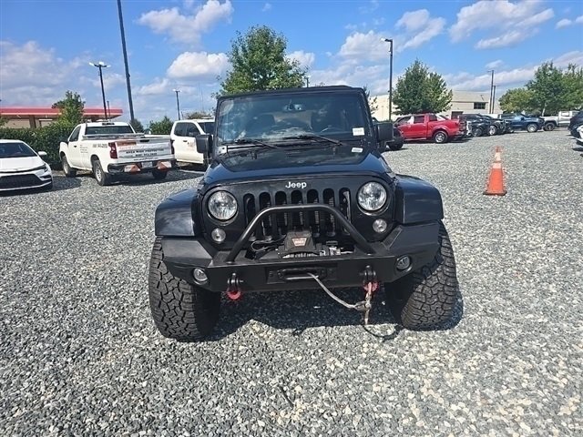 2015 Jeep Wrangler Unlimited Sahara photo 12