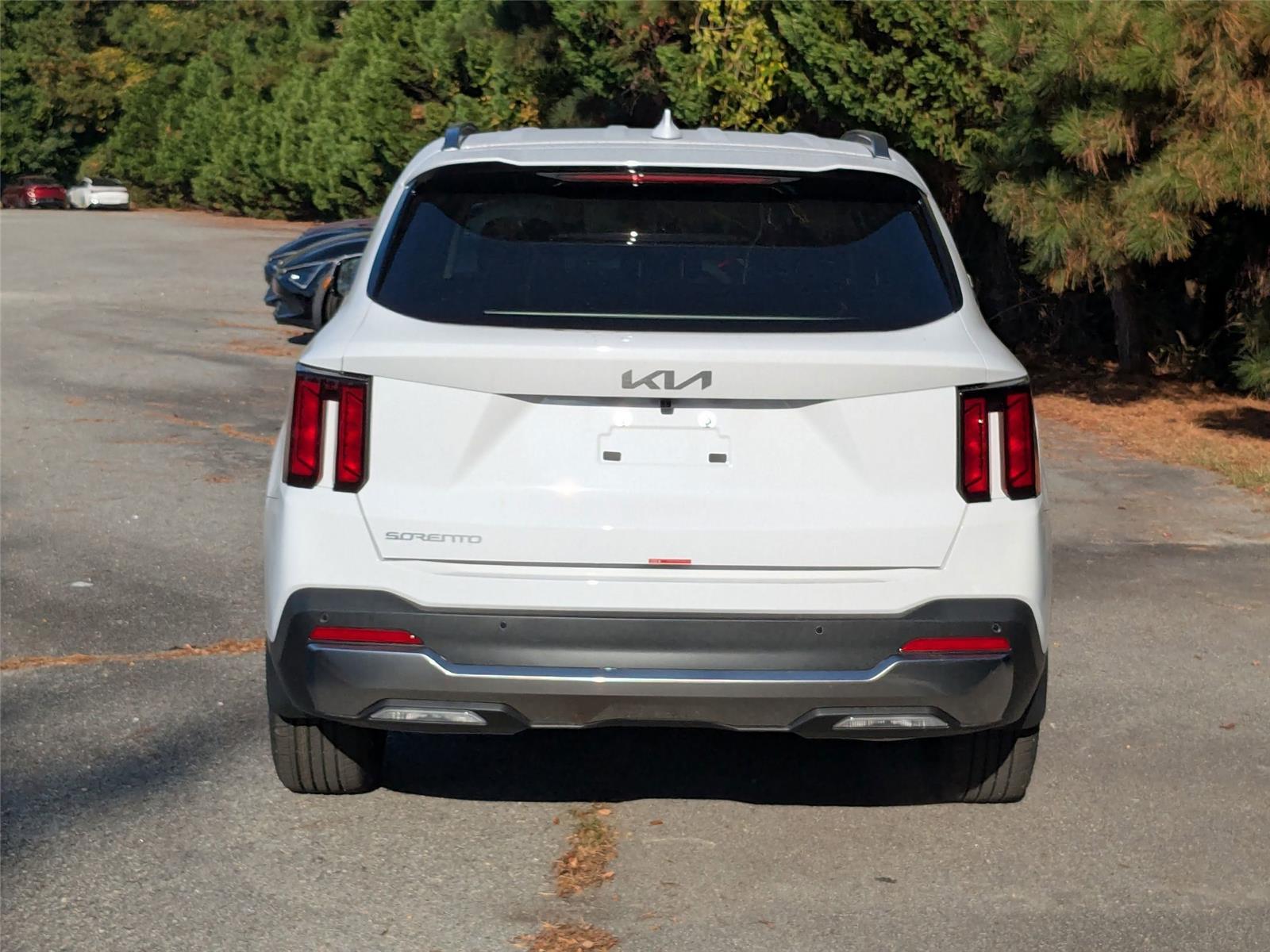 2026 Kia Sorento S photo 8