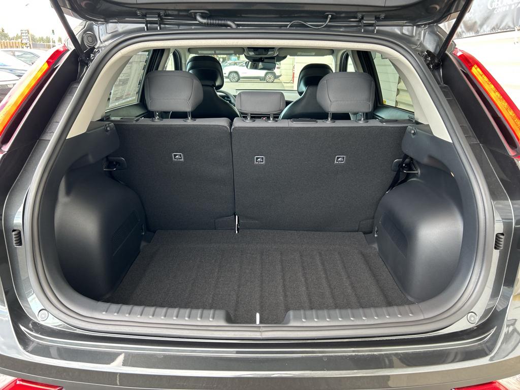 2025 Kia Niro LX photo 16