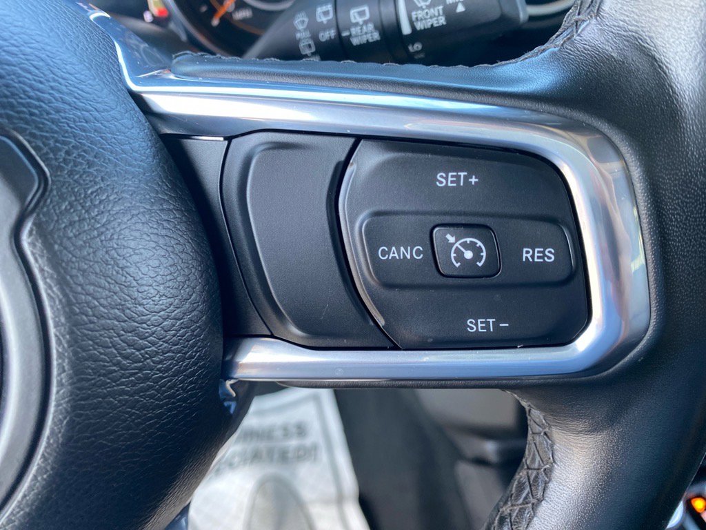 2023 Jeep Wrangler Sahara Altitude photo 15