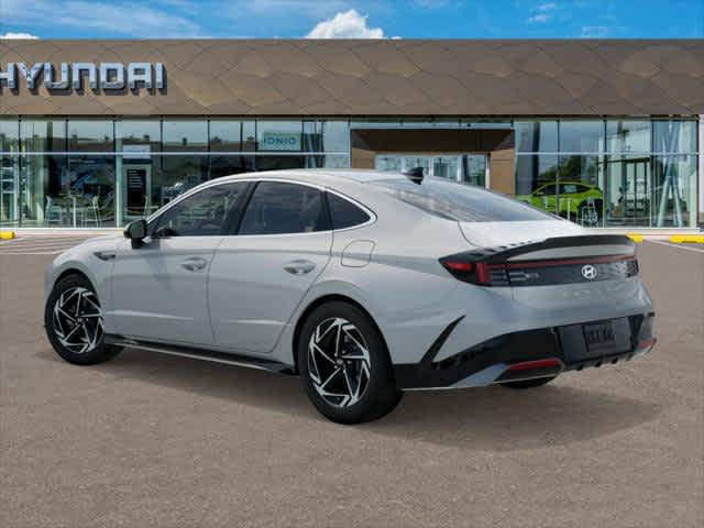 2026 Hyundai Sonata SEL Sport photo 3
