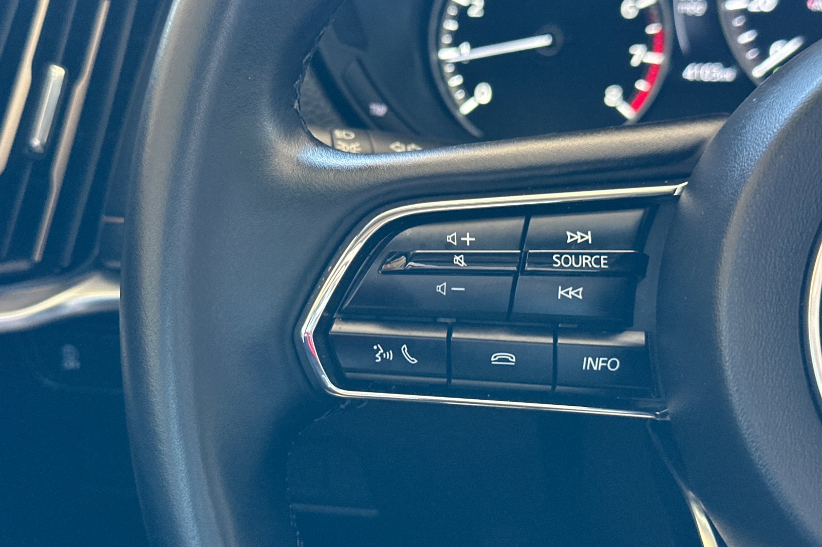 2024 Mazda CX-90 3.3 Turbo Preferred photo 28