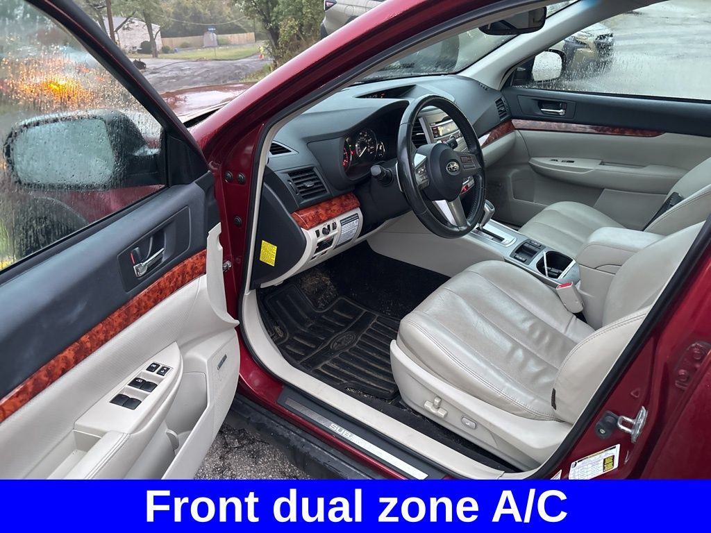 2011 Subaru Outback 2.5i photo 13
