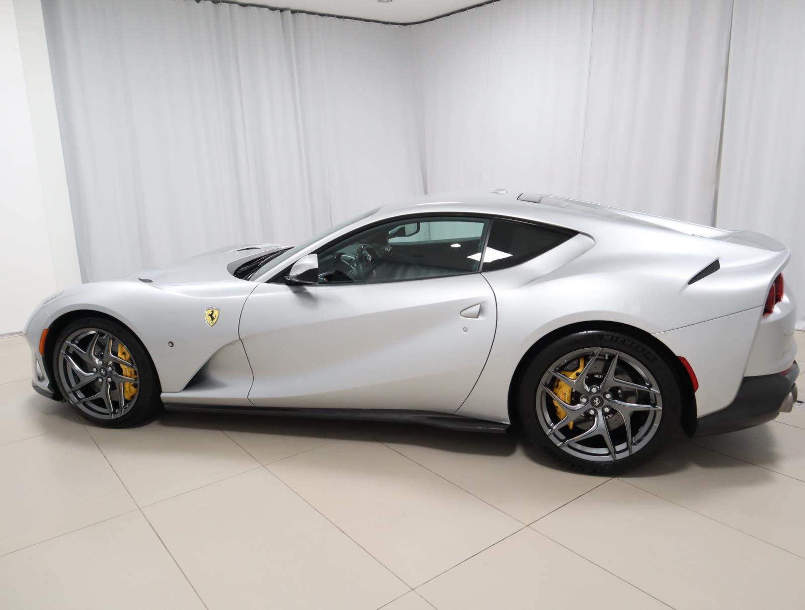 2019 Ferrari 812 Superfast photo 16