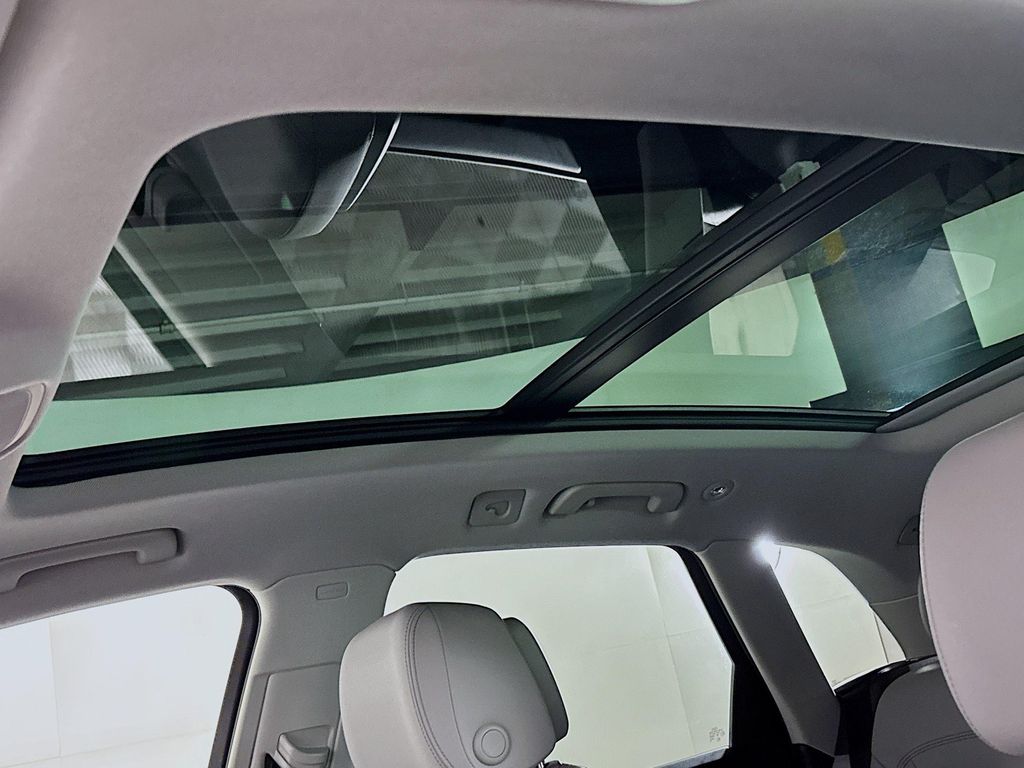 2022 Audi Q5 45 S line Premium photo 17