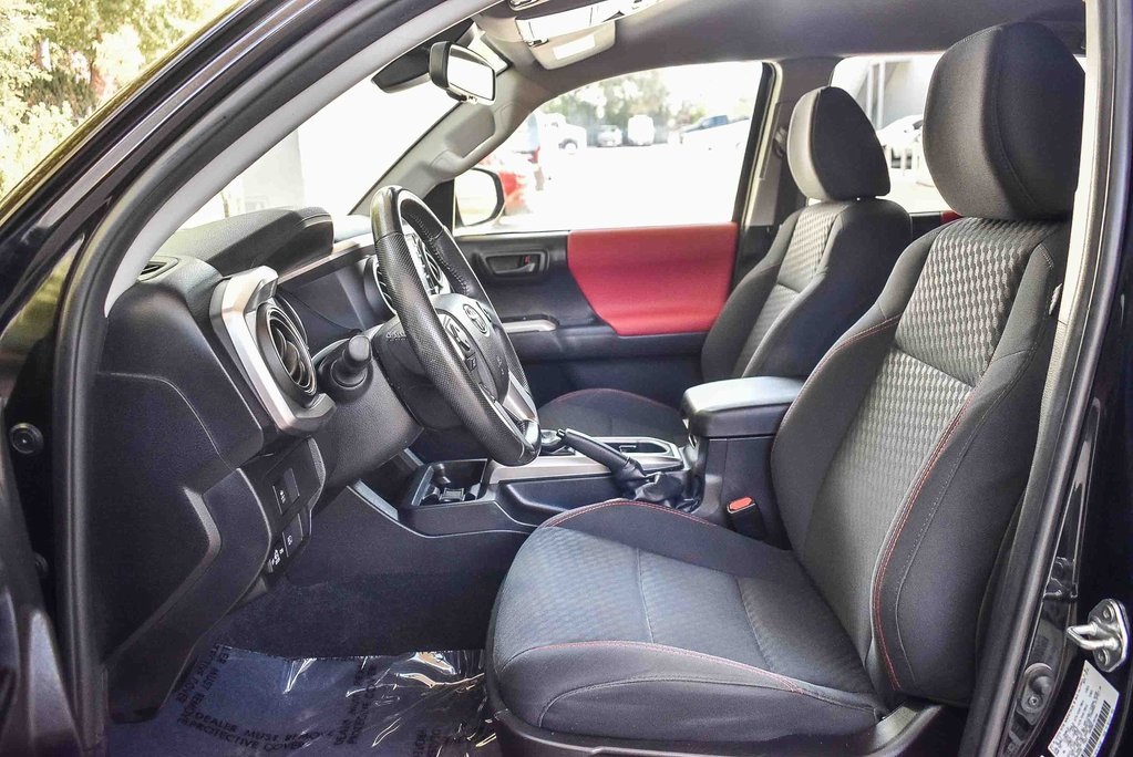2023 Toyota Tacoma SR5 photo 16