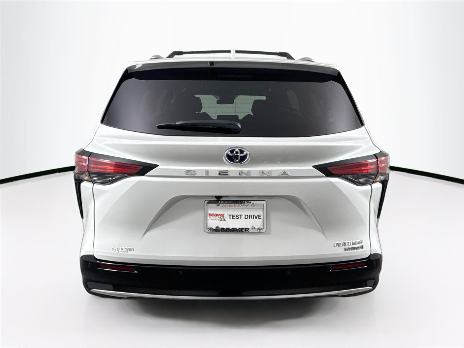 2023 Toyota Sienna Platinum photo 7