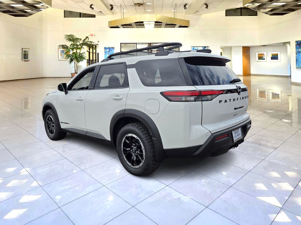2025 Nissan Pathfinder Rock Creek photo 2