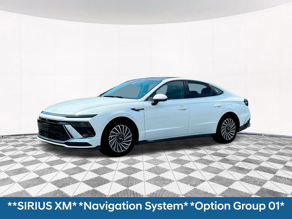 2025 Hyundai Sonata Hybrid Limited photo 2