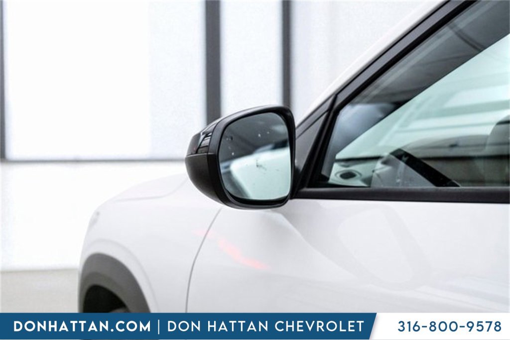 2025 Chevrolet Trax photo 18