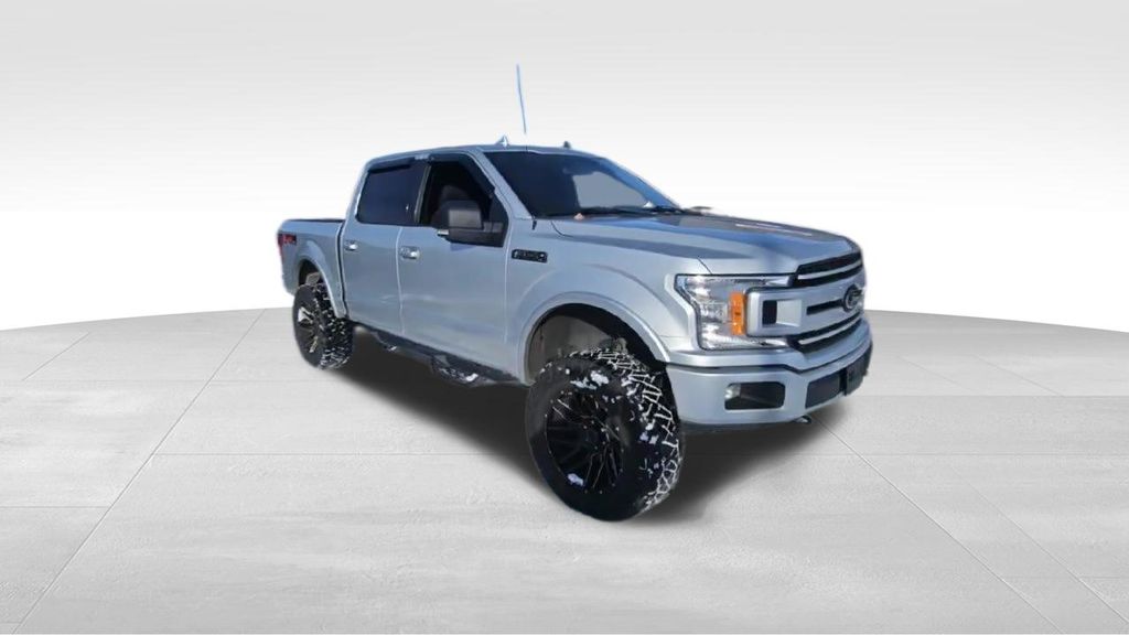 2018 Ford F-150 XLT photo 2