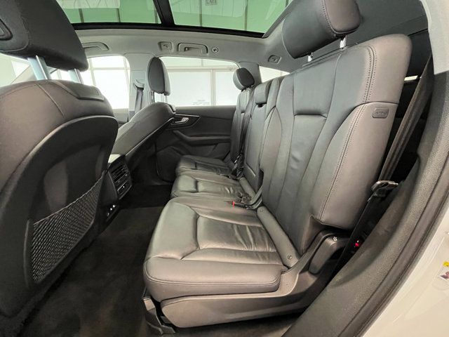 2022 Audi Q7 55 Premium photo 28