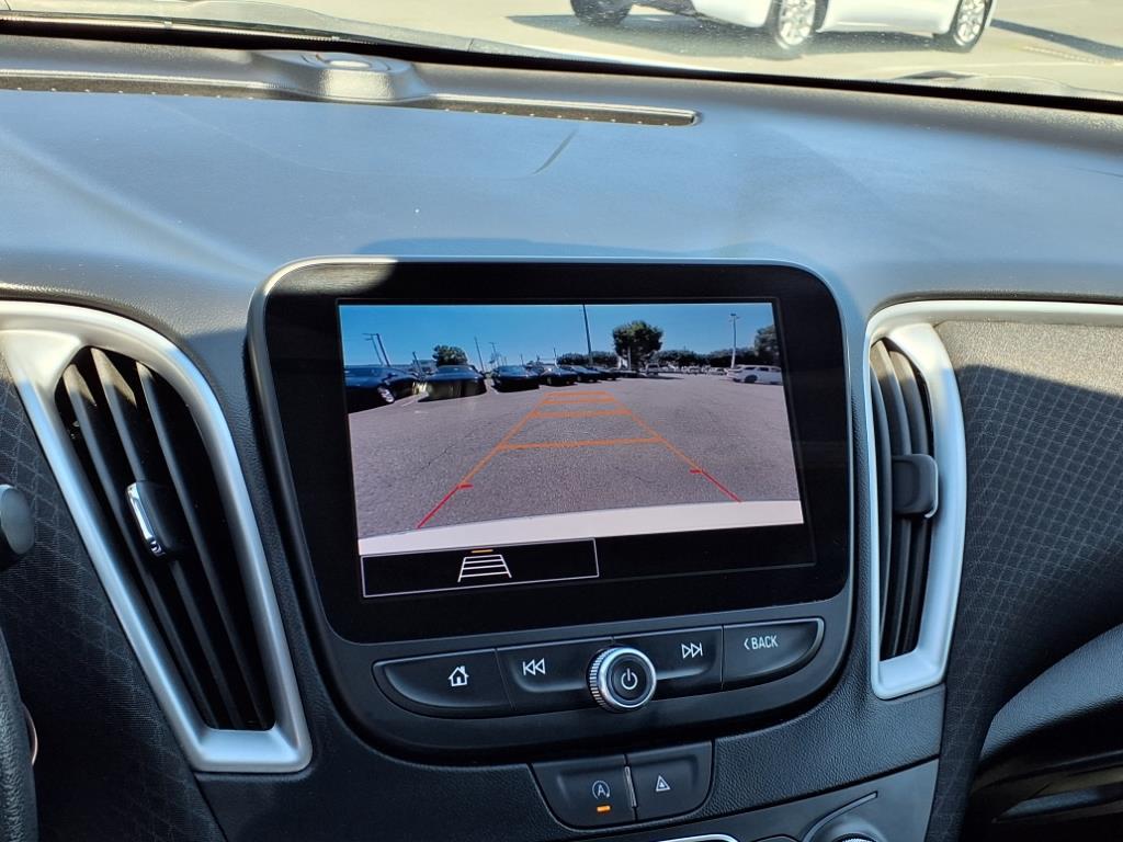 2023 Chevrolet Malibu 1LT photo 6