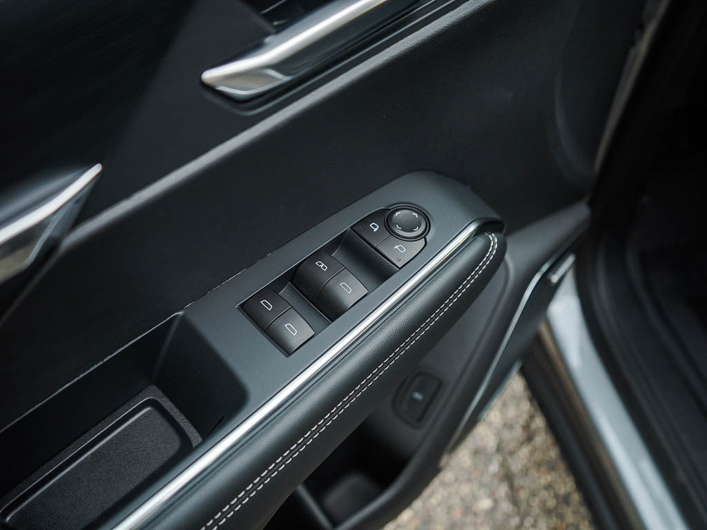 2026 Gmc Acadia Elevation photo 18