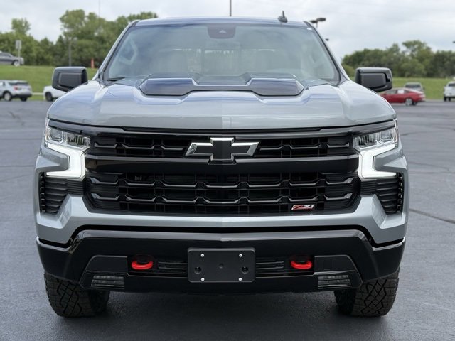 2025 Chevrolet Silverado 1500 LT Trail Boss photo 2