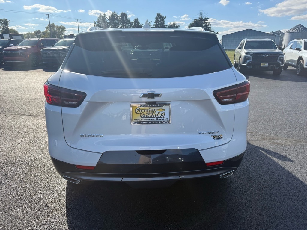 2024 Chevrolet Blazer Premier photo 4