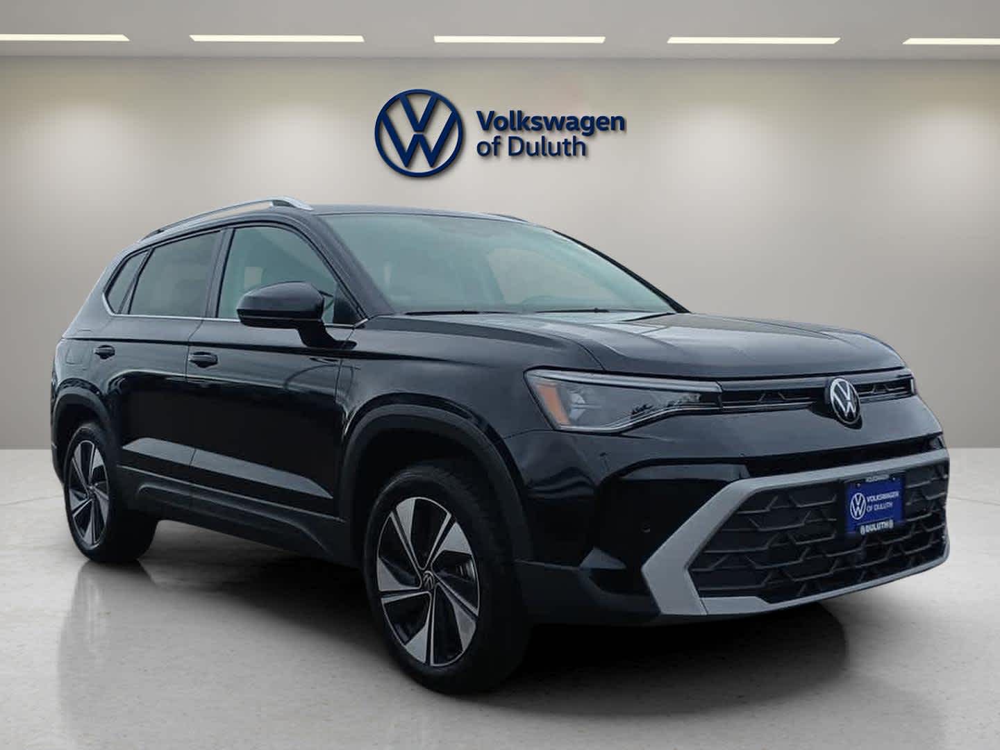 2025 Volkswagen Taos SE photo 5