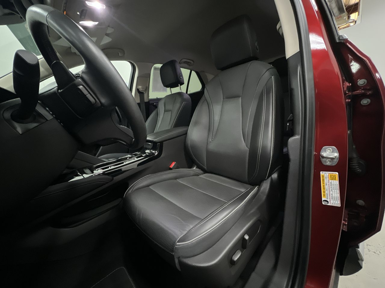 2023 Buick Envision Essence photo 18