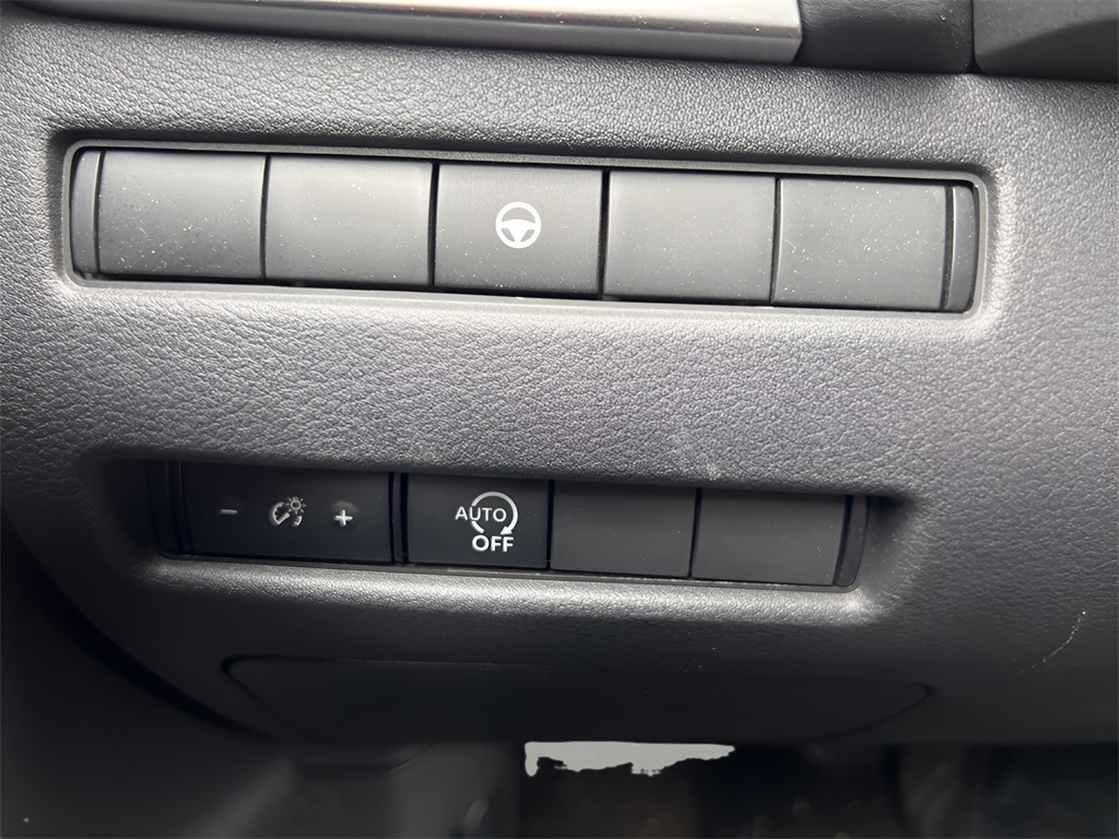 2023 Nissan Rogue SV photo 27