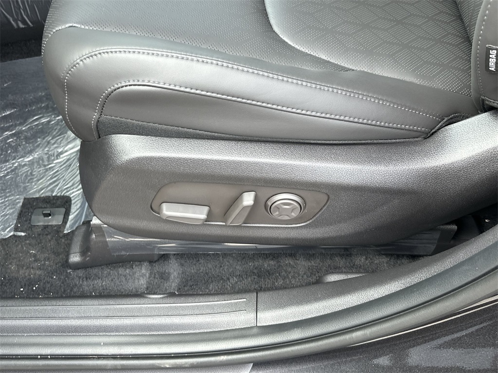 2025 Kia Carnival LXS photo 12