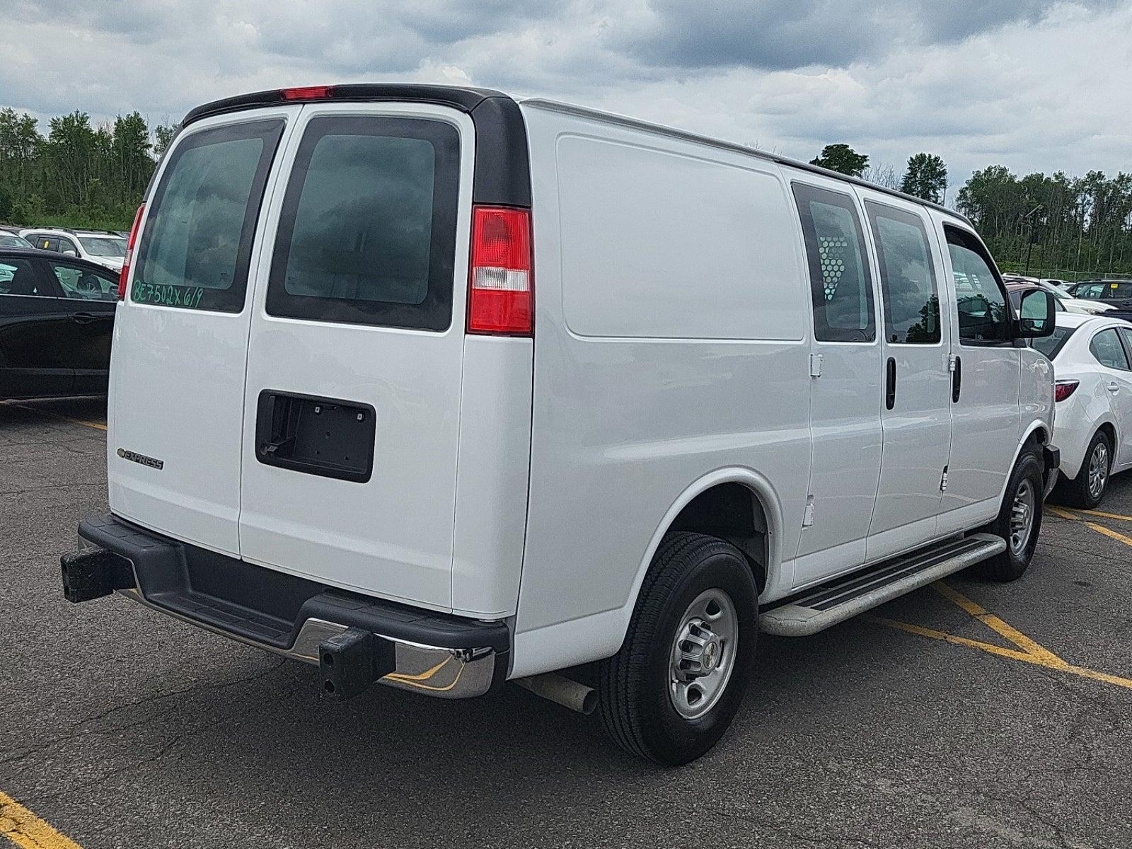 2023 Chevrolet Express Cargo Van photo 3