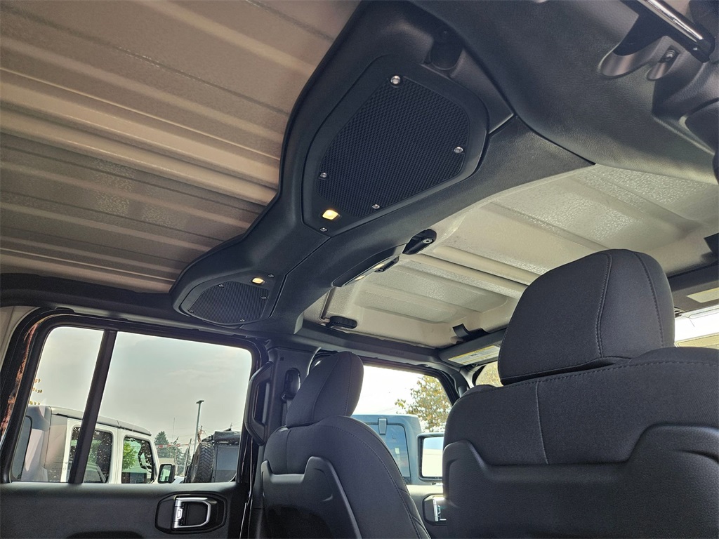 2025 Jeep Gladiator Mojave photo 31